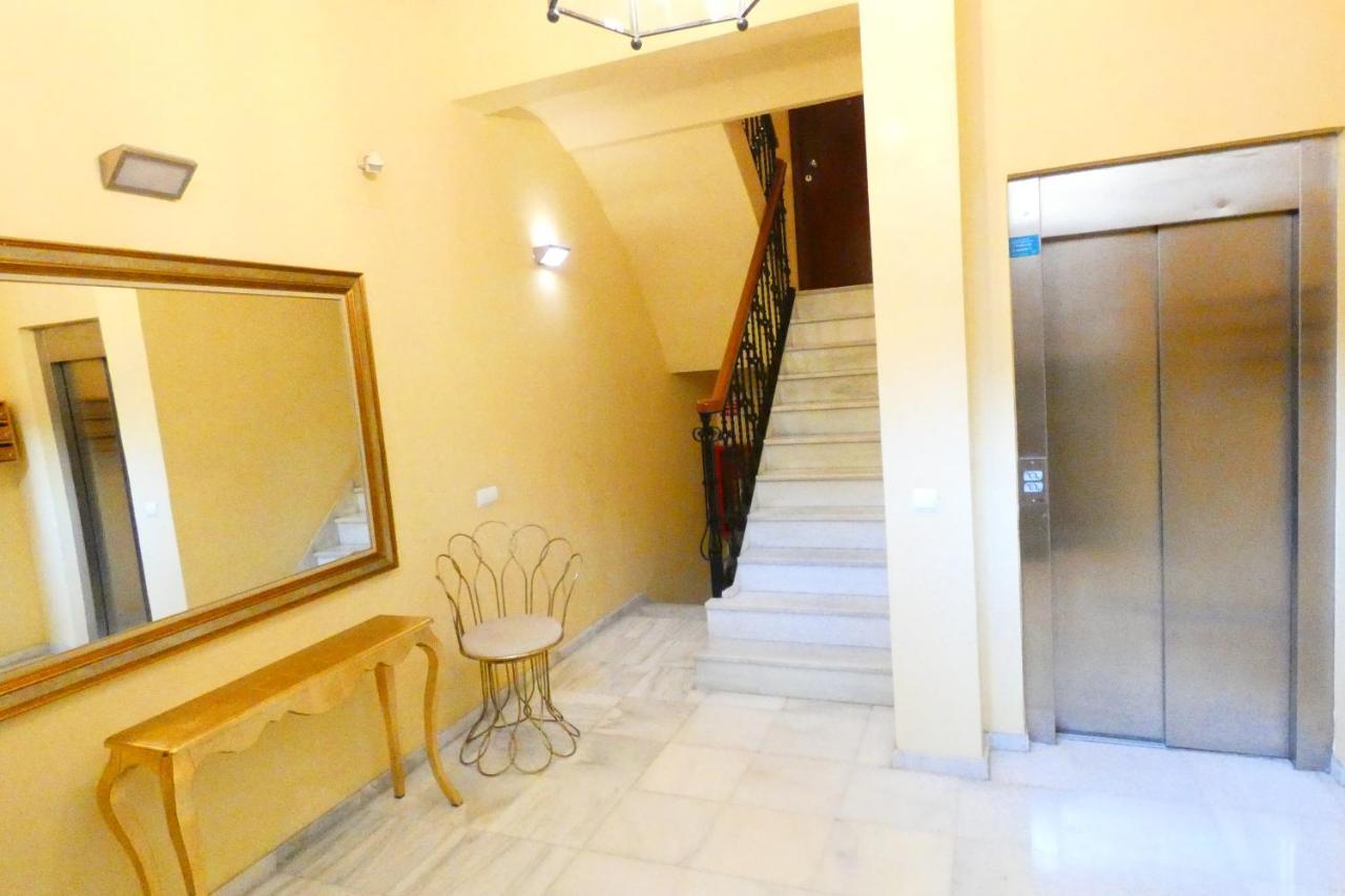 Homeyseville-Luxury Apartment Arenal 6 Pax, Parking Optional Екстер'єр фото